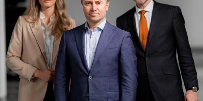 Board of Directors, Photo by Roland Samuel on Unsplash